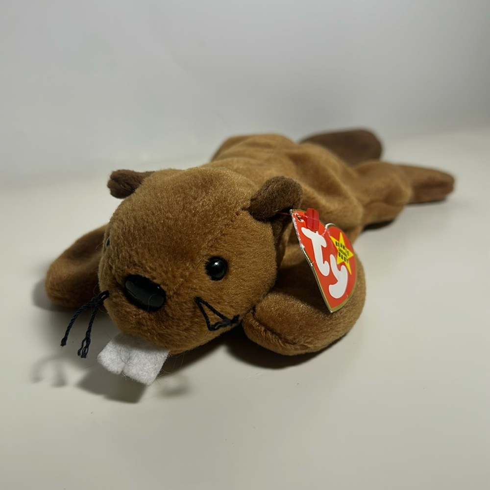 Bucky the beaver Ty beanie baby